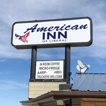 American Inn Of Liberal Bagian luar foto