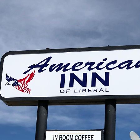 American Inn Of Liberal Bagian luar foto