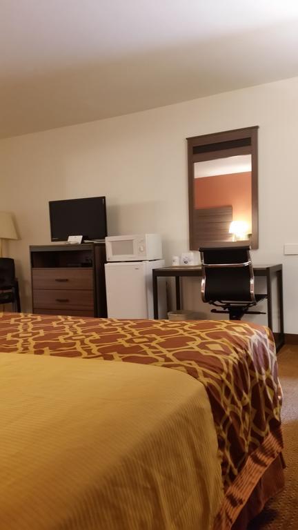 American Inn Of Liberal Bagian luar foto