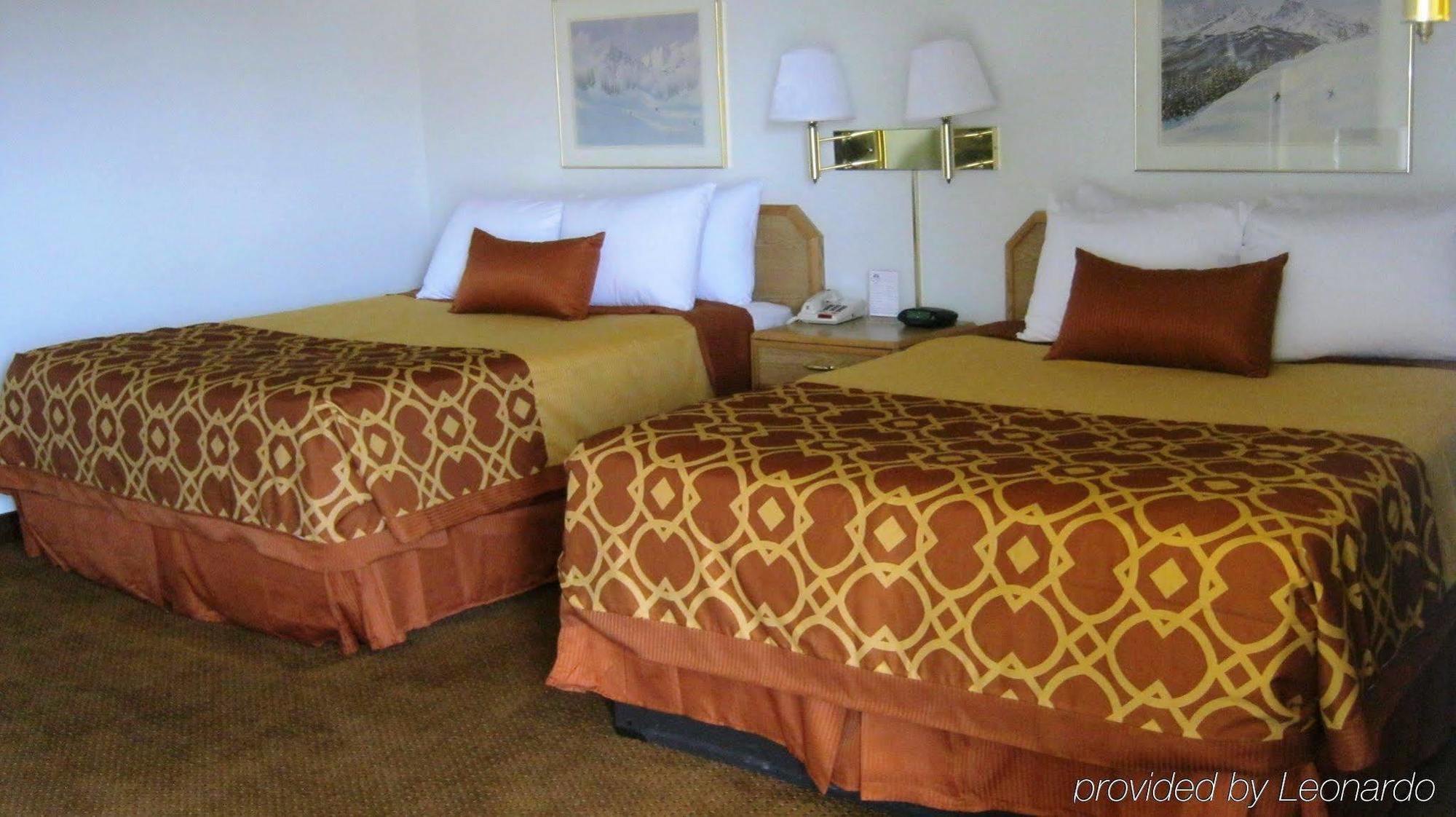 American Inn Of Liberal Bagian luar foto